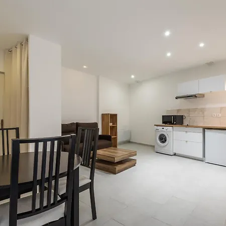 Apartment Proche De Centre Beziers